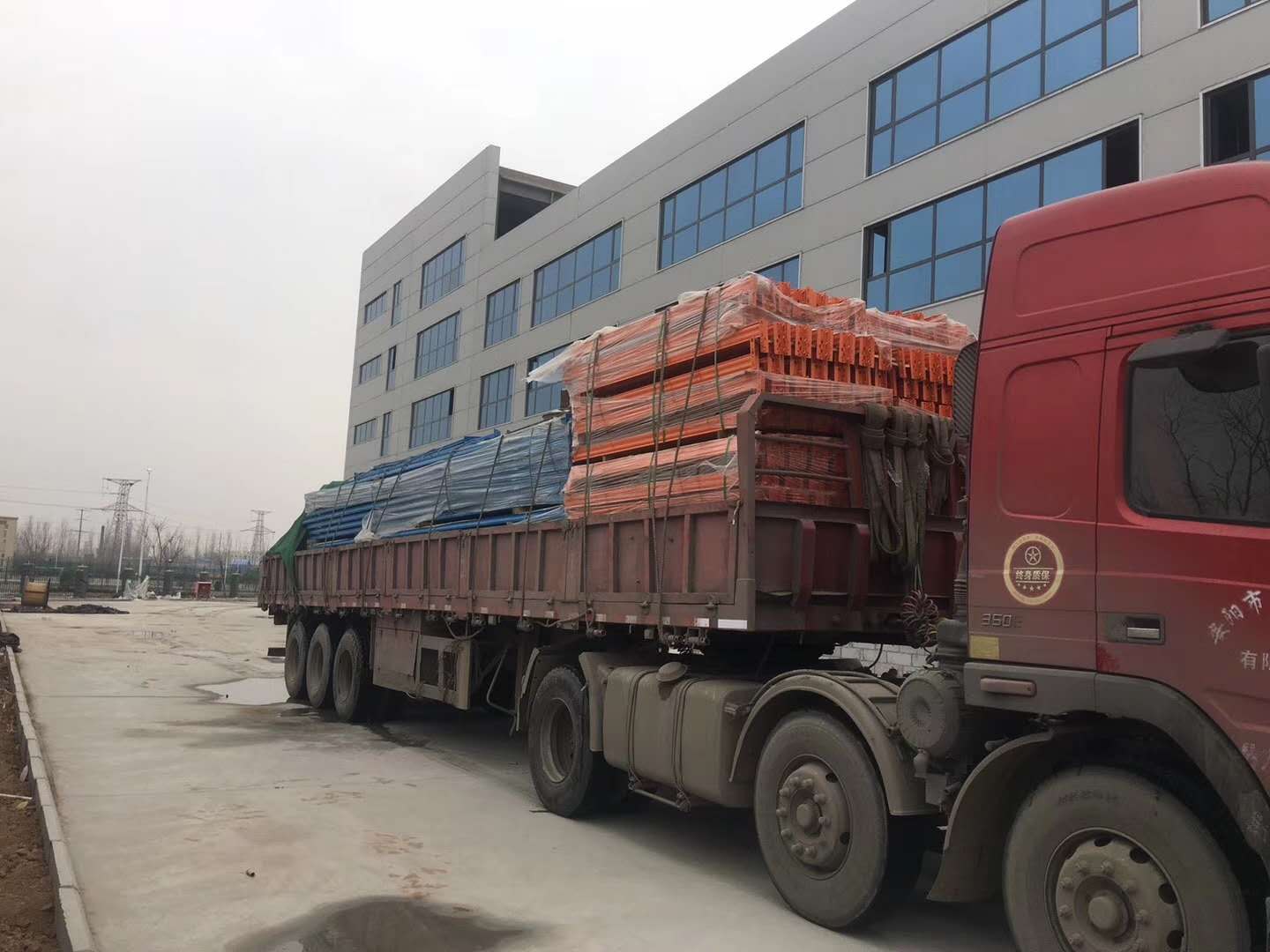 汽車運輸方式2.jpg 汽車運輸方式2.jpg